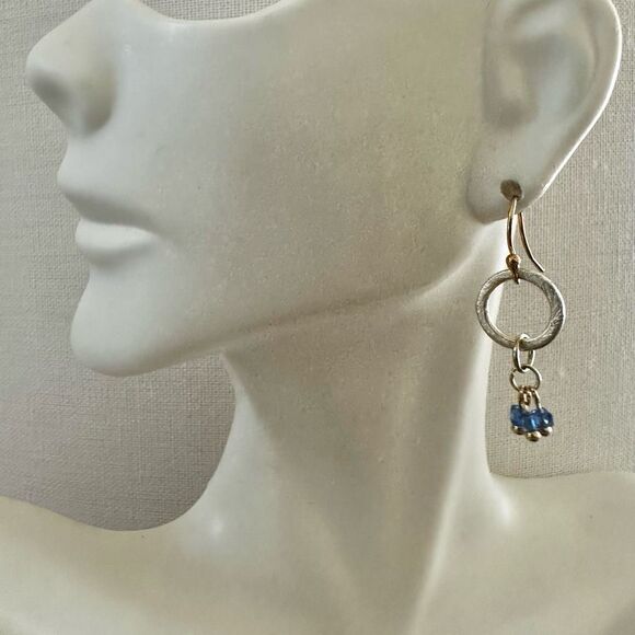Elaine Chu Handcrafted Gold & Blue Beaded Dangle Earrings - Picture 4 of 8